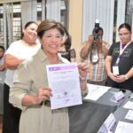 OPLE entrega Constancia de Mayoría a Rosa María Hernández Espejo